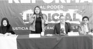 Jóvenes de Chalco los que más participan en los foros de la Reforma Judicial: Anais Burgos