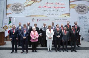 Mujeres y hombres de justicia, paz y derecho recibieron la presea Poder Judicial