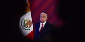 AMLO propone proteger a jueces que resuelven casos de delincuencia organizada en reforma judicial