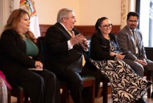 Más de 30 abogadas y abogados independientes se reunieron para compartir propuestas que fortalezcan el sistema judicial del Edomex