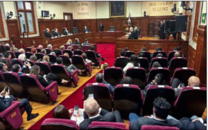 Piña da último informe en la Corte y cuelga la toga